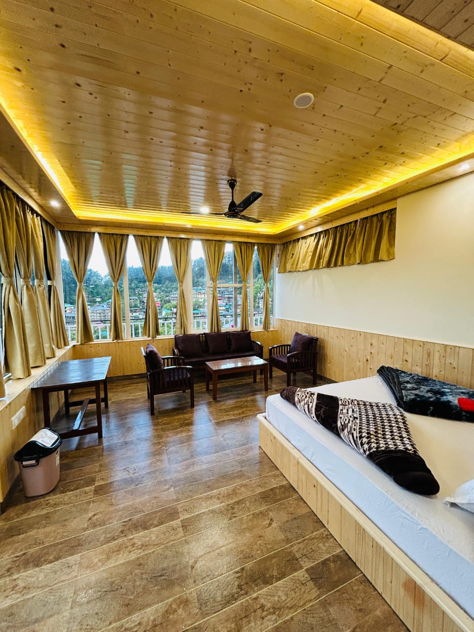 Super Deluxe Room